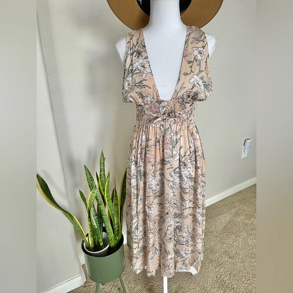 NWT - Vacation Summer Floral Halter Neck Dress - Picture 9 of 11
